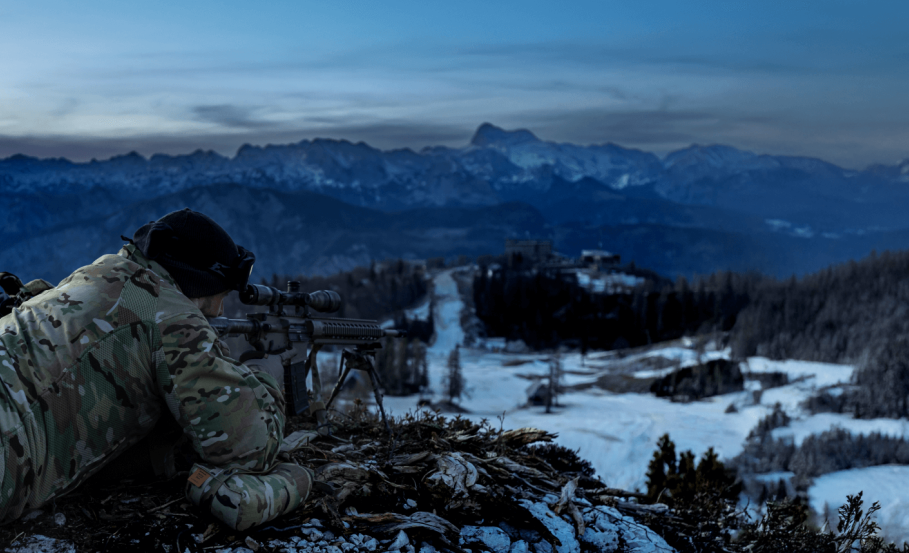 5 essential factors to consider before buying a tactical jacket