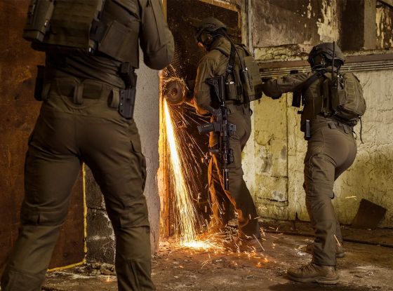 Is Your Flame-Retardant Garment Built for Movement—or Just Certification?