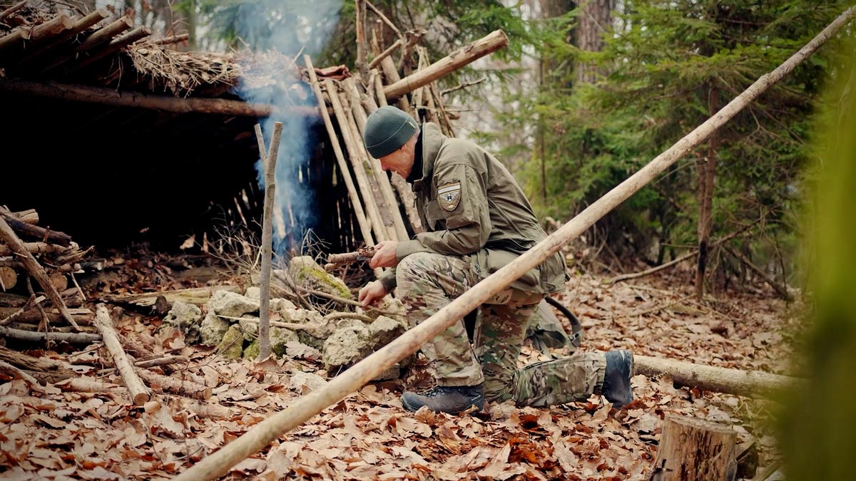 12 Best Bushcraft Projects (Cheap, Easy & AWESOME) - Waterskin