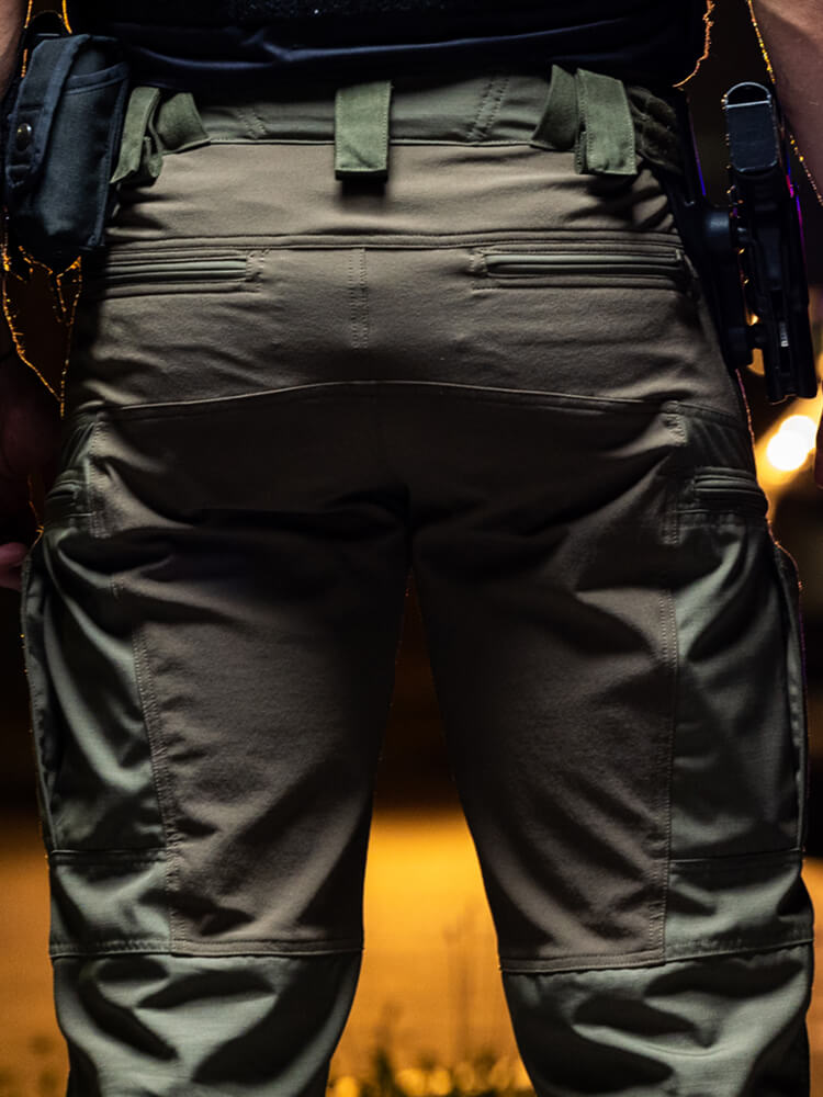 An instant waist fit.